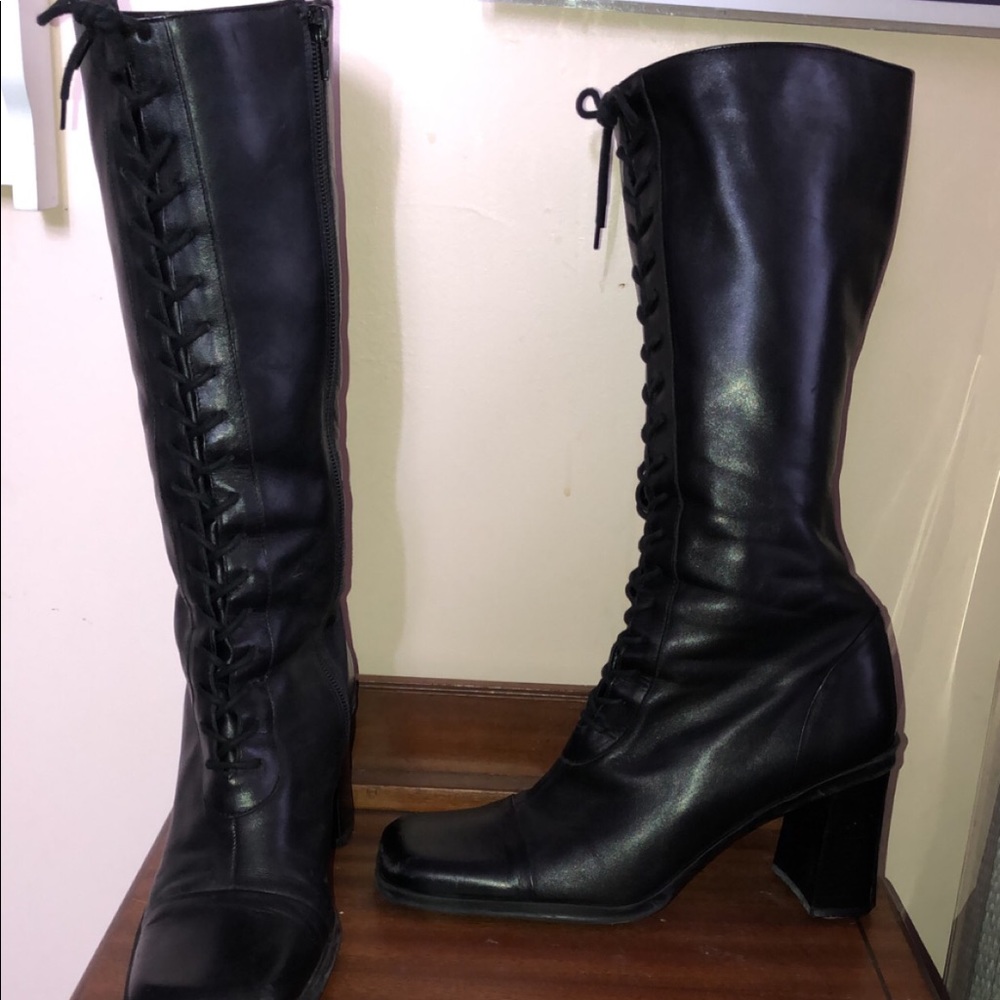 Nine West Knee high black leather boots size 8